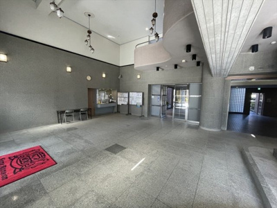 【エントランス】 | ライオンズマンション鈴蘭台壱番館 | 落ち着いたエントランスです