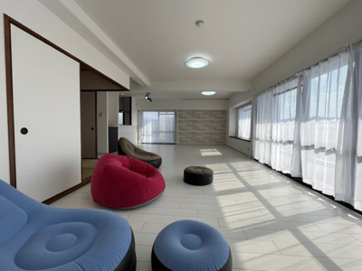 【居間・リビング】 | ライオンズマンション鈴蘭台壱番館 | LDK約24.7帖と広々しております。