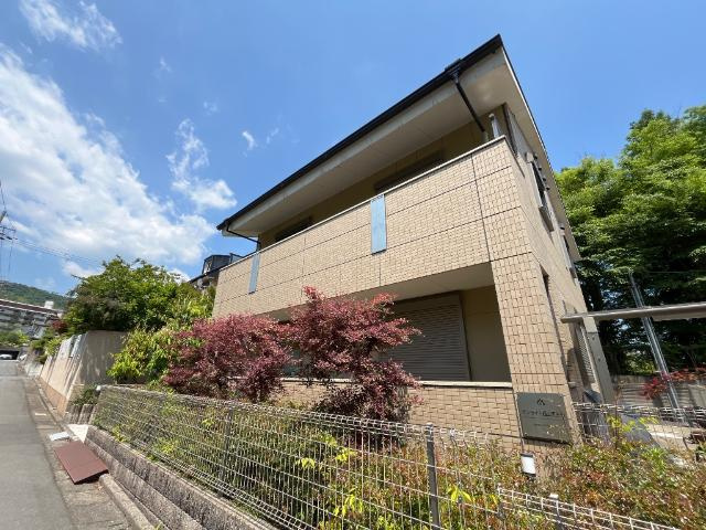 長岡京市泉が丘のアパート