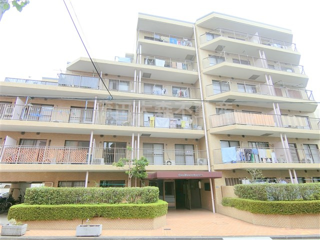 ライオンズマンション久が原の外観|1982年5月築　RC鉄筋コンクリート造地上6階建て総戸数55戸
東京都大田区久が原5丁目　東急池上線池上駅徒歩10分