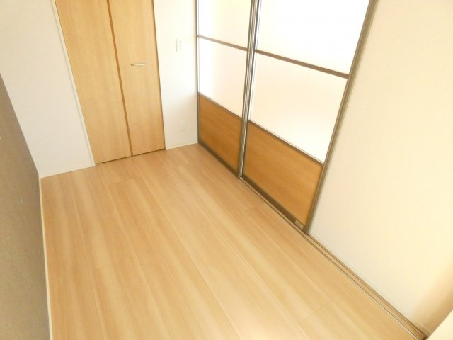 エスタ・ビエンの洋室