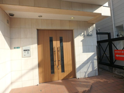 【エントランス】 | リッツメイト | 落ち着いたエントランスです