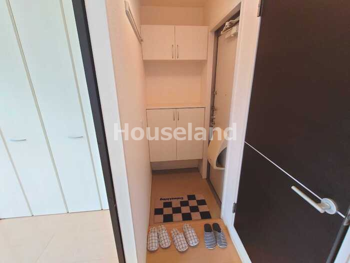 カーザ・エフリール A棟の玄関