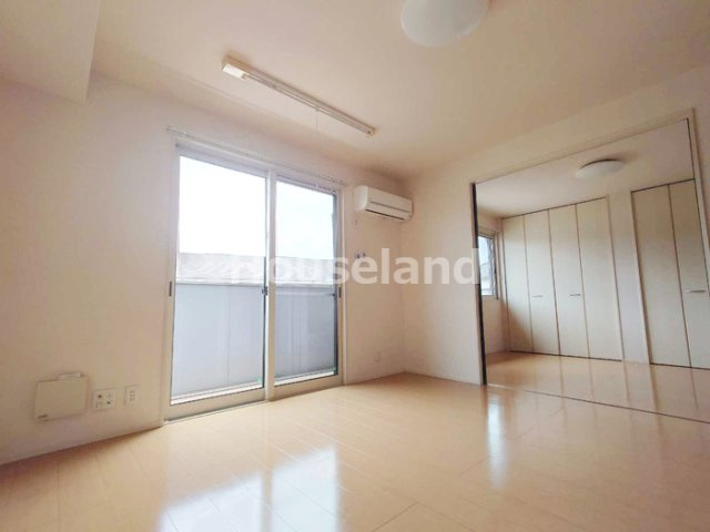 カーザ・エフリール A棟の洋室