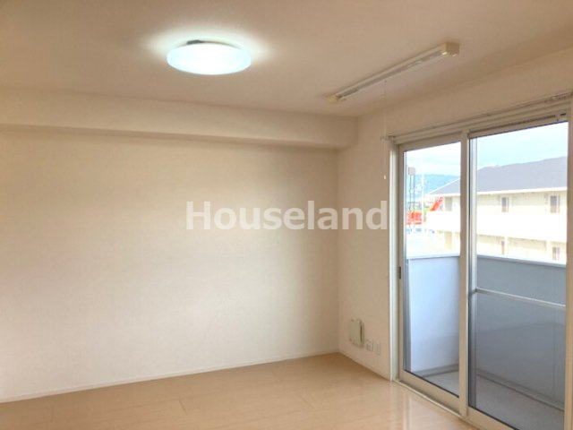 カーザ・エフリール A棟の洋室