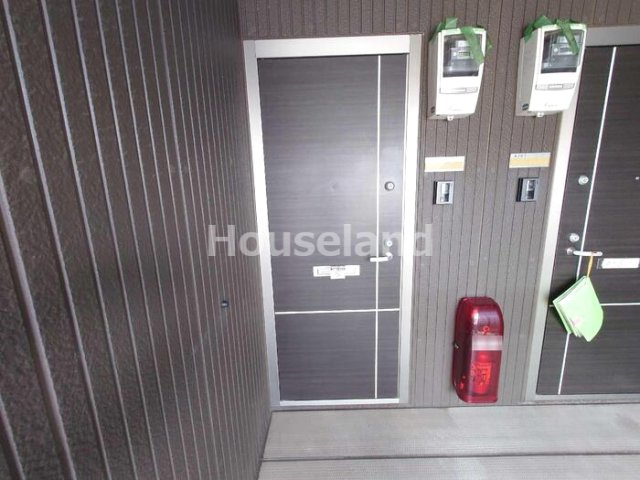 カーザ・エフリール A棟のエントランス