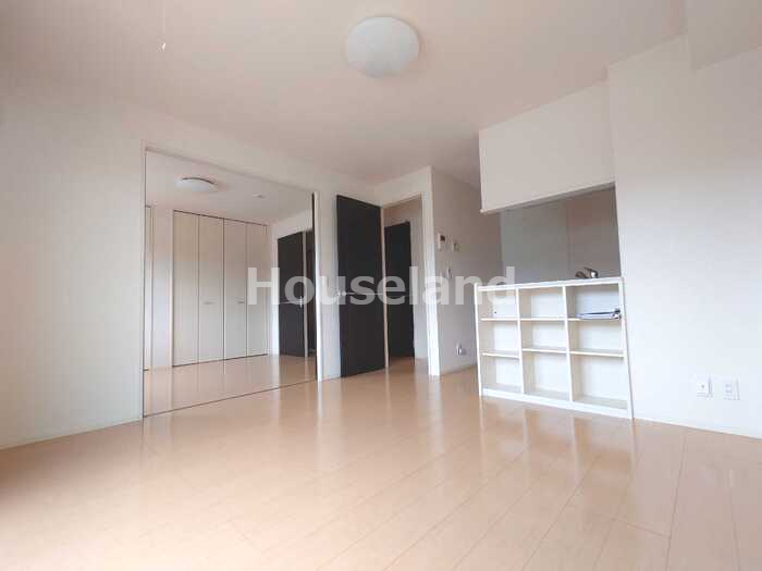 カーザ・エフリール A棟の居間・リビング