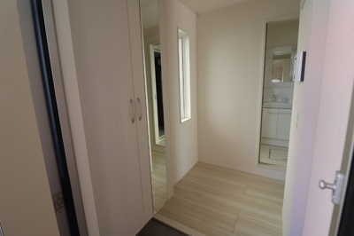 【玄関】 | アクトルシェリア | 明るい玄関です