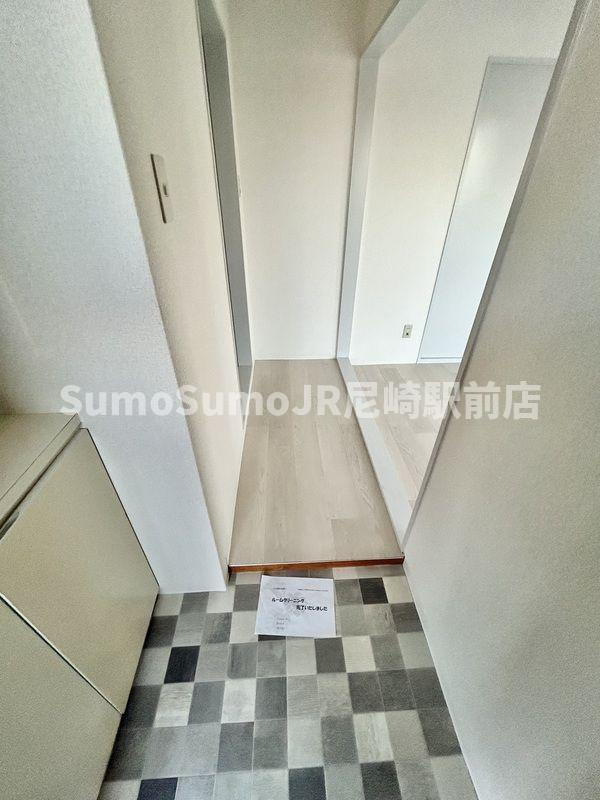 桜木マンションの玄関|明るい玄関です