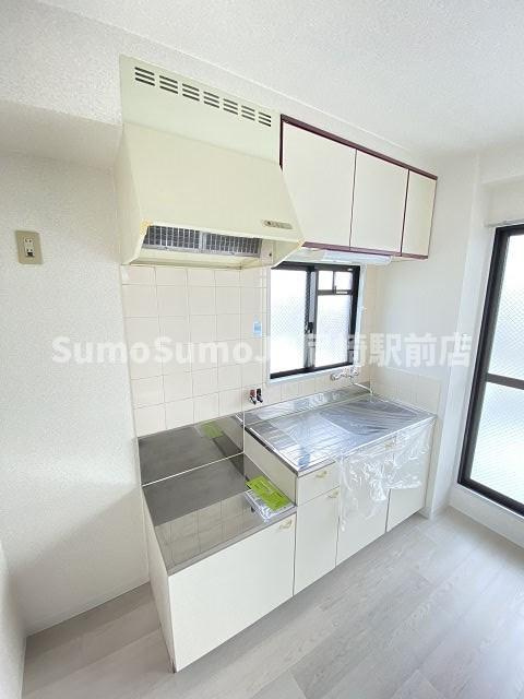 桜木マンションのキッチン|使いやすいキッチンです