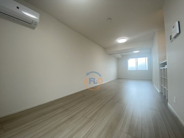 スペチアーレ巽中　B棟の居間・リビング|スペチアーレ巽中　B棟　リビング