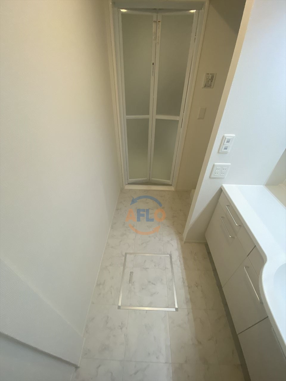 スペチアーレ巽中　B棟の洗面所|スペチアーレ巽中　B棟　洗面脱衣所