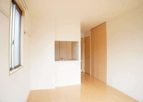 サンモールＢの居間・リビング