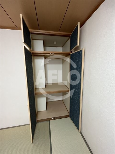 セイワパレス新深江　深江小学校区の収納|セイワパレス新深江　押入れ