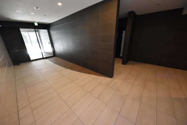 セントレ上町のエントランス