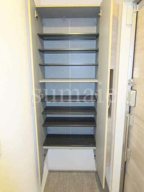 アナシエ神谷の玄関|シューズボックス☆