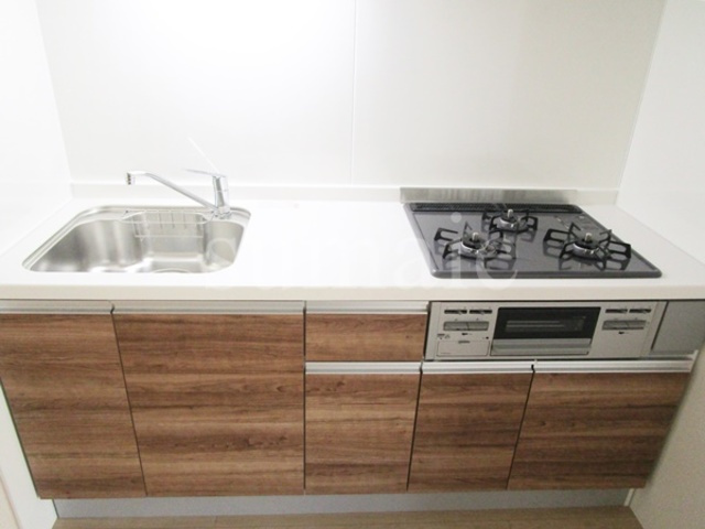 アナシエ神谷のキッチン|3口ガスコンロ＆グリル付きキッチン☆