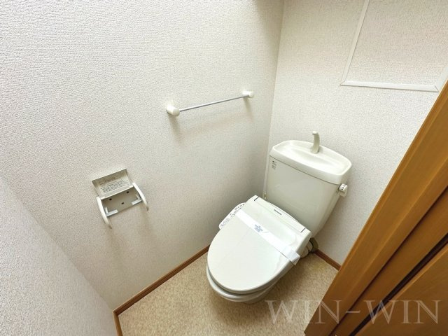 アルカンシェルのトイレ|イメージ（同建物内別部屋の写真です）