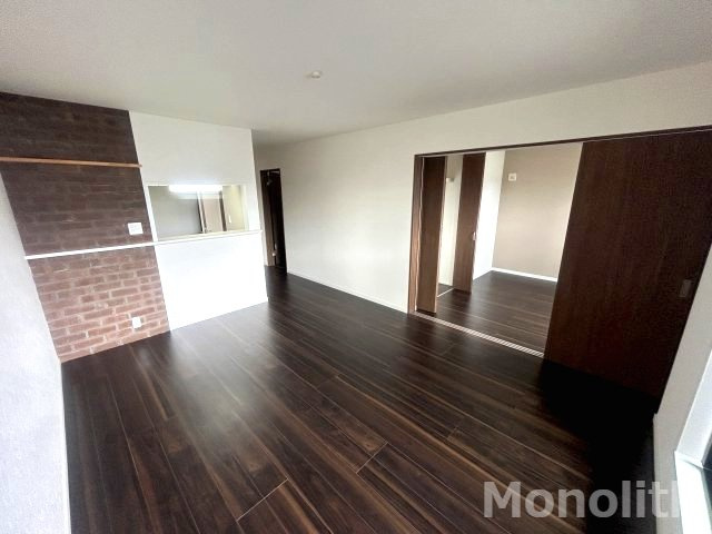 カーサローゼオⅡの居間・リビング