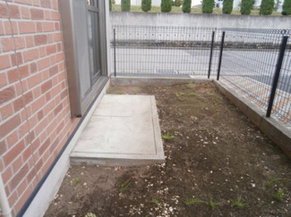 【庭】 | Ｄ’フレアタウン長宮Ⅱ