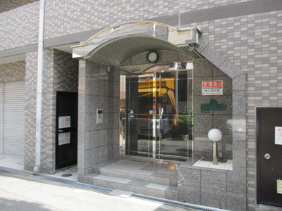 【エントランス】 | エクセレント上新8 | きれいなエントランスです
