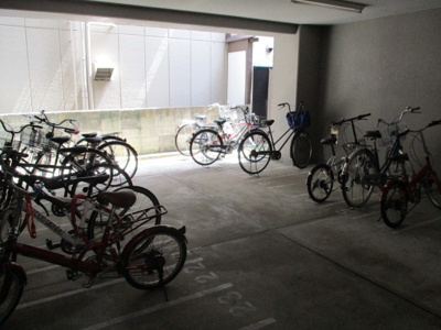 【その他共用部分】 | エクセレント上新8 | 駐輪スペースも確保されています