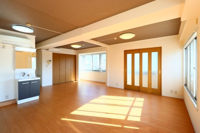 蛎殻町団地の洋室|明るい洋室です