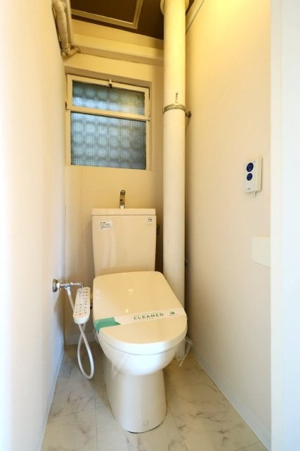 蛎殻町団地のトイレ|ゆったりとした空間のトイレです