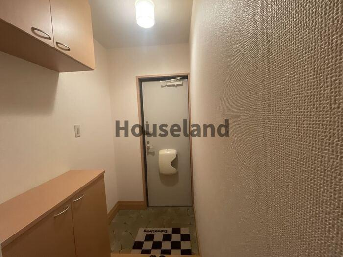 梟の杜コート　Ａ棟の玄関