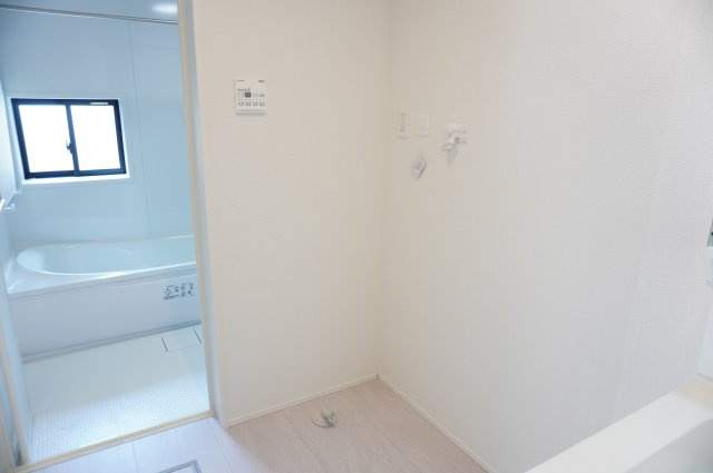 越谷市弥栄町4丁目 新築分譲住宅 全3棟 3号棟のランドリースペース