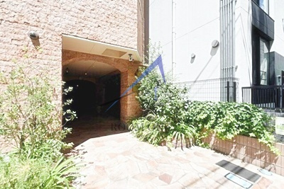 リスレーヌ蔵前のエントランス|エントランスです。