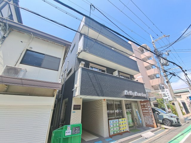 プレジール今津駅前の外観