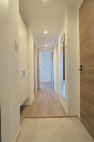 エスト　クローネの玄関