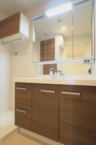 エスト　クローネの洗面所