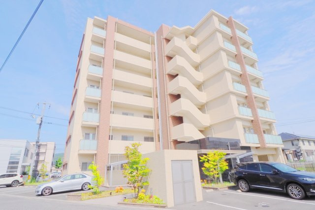 エスト　クローネの外観