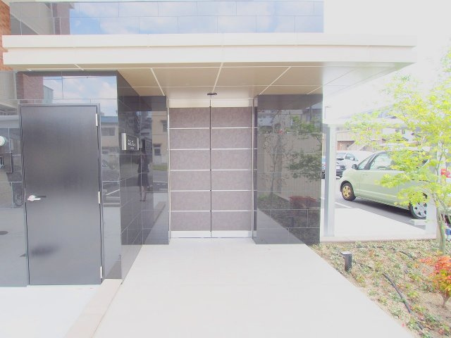 エスト　クローネのエントランス