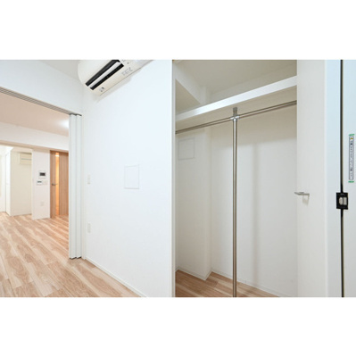 【設備】 | ラクラス中野南台 | クローゼット完備。