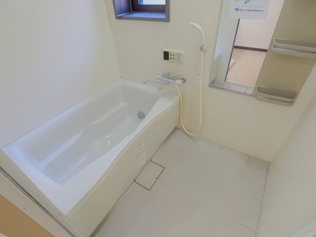 メイプルヒルズの浴室