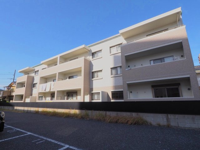 メイプルヒルズの外観