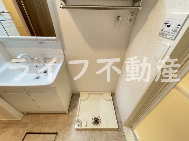 カレントヴィラ希の洗面所|忙しい朝には欠かせない洗面所です