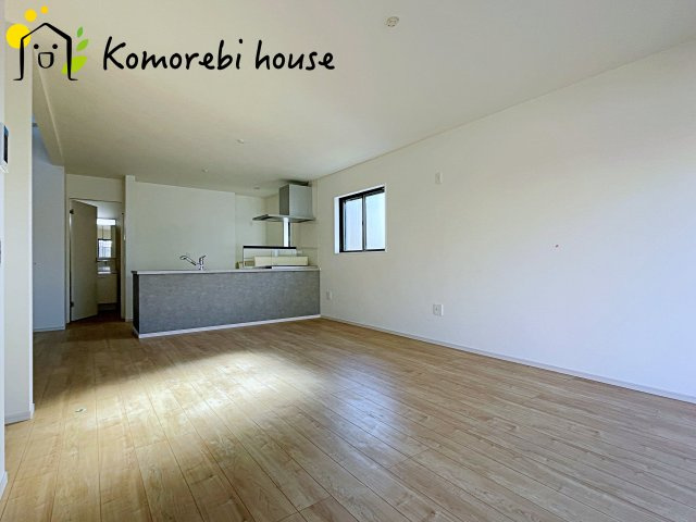 さいたま市大宮区三橋　31期　新築一戸建て　KEIAI GRACE　01の居間・リビング|26.2.9撮影済み