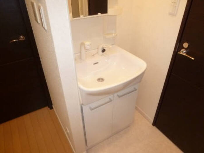 ブランシェ鷹の台の洗面所