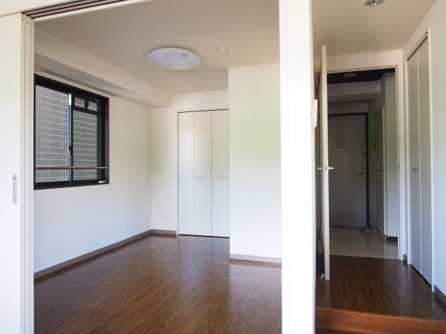 夕陽丘マンションの寝室