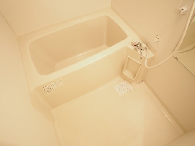 夕陽丘マンションの浴室|清掃前です。