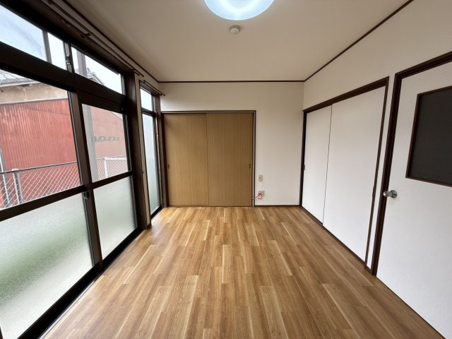 マイアール新町の居間・リビング