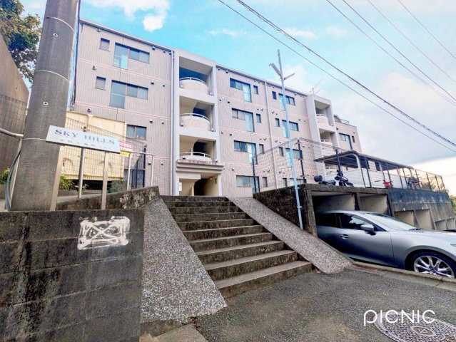 スカイヒルズのエントランス