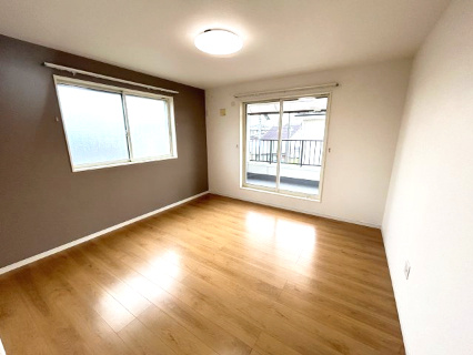 東松山市松山町2丁目　中古戸建の洋室|２階 洋室（９帖）