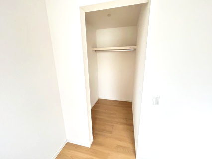 東松山市松山町2丁目　中古戸建の洋室|２階 洋室（６帖）ウォークインクローゼット