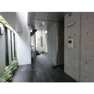 COZYのエントランス