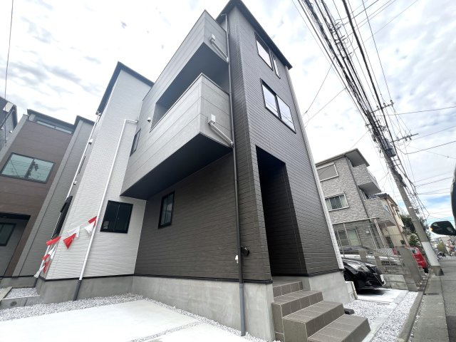 【外観】 | 川崎区京町一丁目戸建 | 建物面積104.74㎡　2025年7月完成